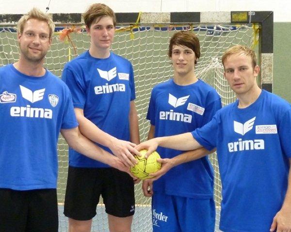 v.li.: Trainer Niels Pfannenschmidt, Finn Lemke, Thorben Kirsch und Leif Anton