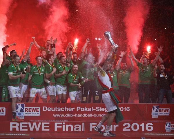 Der amtierende DHB-Pokalsieger SC Magdeburg scheiterte am THW Kiel, der von 2007 bis 2013 sechsmal die Trophäe gewann.