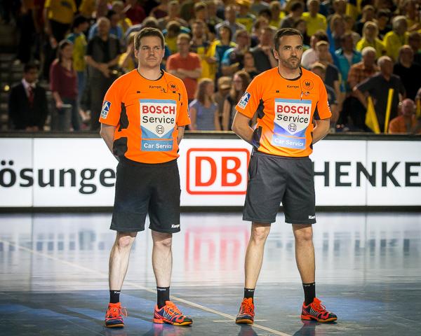 Ronald Klein (li.) und Christoph Immel leiteten das Finale im DHB-Pokal der Frauen