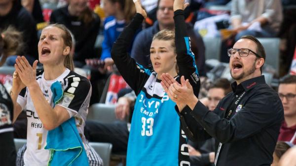 Nina Müller, Tess Wester und Martin Albertsen wollen auch im letzten Heimspiel der Saison gegen den THC jubeln.