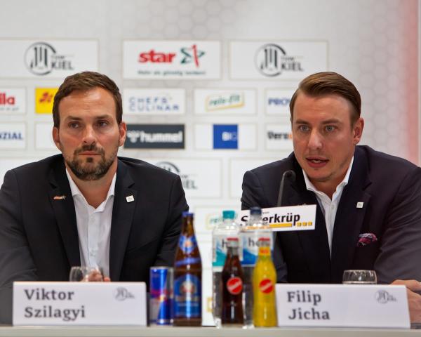 Viktor Szilagyi (l.) sieht in Kolstad und Aalborg "neue Global Player"