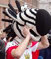 Andrei Xepkin ist ein Zebra - DM07 - Kieler Meisterfeier auf dem Rathausplatz