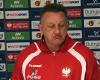 Polens Trainer Michael Biegler auf der Pressekonferenz nach dem Spiel Polen - Weißrußland