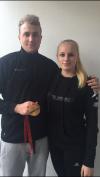 Julius K�hn mit seiner Schwester Pia: Heimatbesuch nach dem Gewinn der Europameisterschaft in Aldekerk