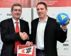 Der neue Nationaltrainer Michael Suter mit SHV-Zentralpräsident Ulrich Rubeli.