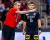 Martin Heuberger - hier mit Renars Uscins - hat seinen Kader für die Junioren-EM im Handball benannt