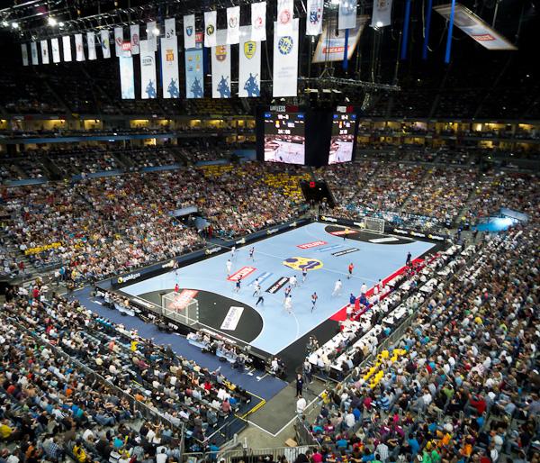 Entscheidung gefallen: Freitag Eishockey und erst Samstag Handball in der Lanxess Arena in Köln