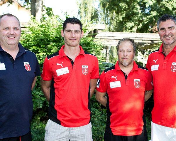 GL-Geschäftsführer Jörn Schmitt, Torwarttrainer Henning Fritz, Trainer Holger Löhr, SGL-Handballchef Uli Roth 