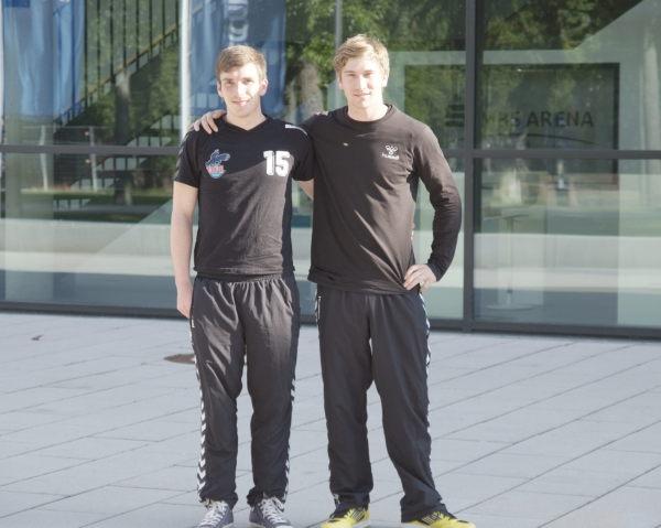 Alexander Schmidt (l.) und Jan Piske tragen mit ihren wissenschaftlichen Arbeiten zur Jugendförderung des 1. VfL Potsdam bei.