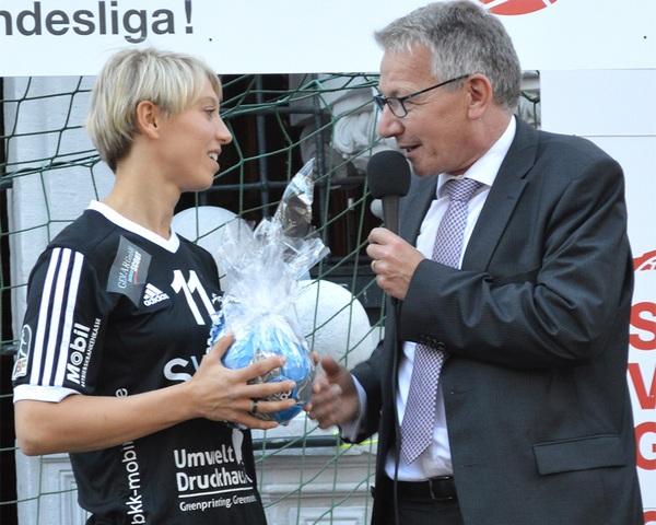  Jolanda Robben mit dem Celler Oberbürgermeister Dirk-Ulrich Mende