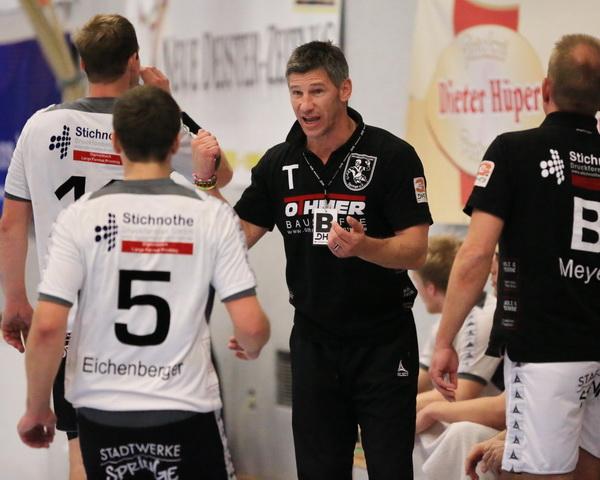 Sven Lakenmacher stieg mit Springe in die 2. Bundesliga auf. Derzeit stehen die Handballfreunde mit sieben Punkten auf dem letzten Tabellenplatz.