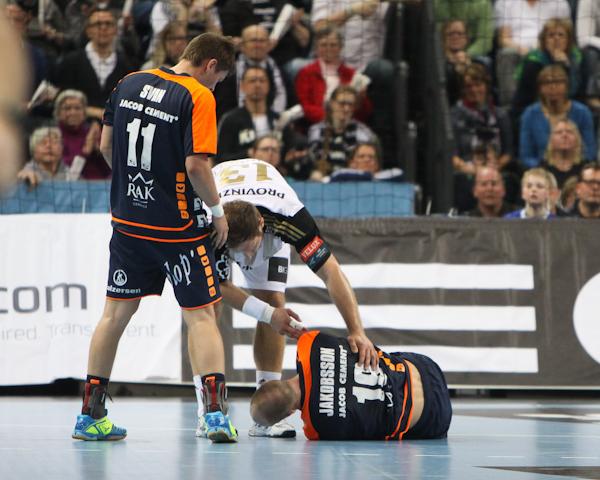 Johan Jakobsson verletzt, SG Flensburg-Handewitt THW-FLE CL Achtelfinale 2014/2015