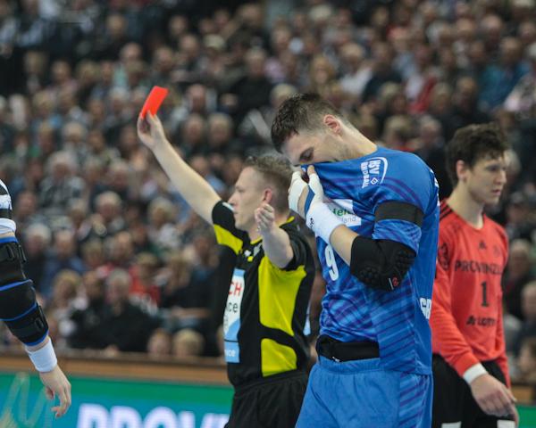 Piotr Grabarczyk rote Karte, HSV Handball THW-HSV 2015/2016