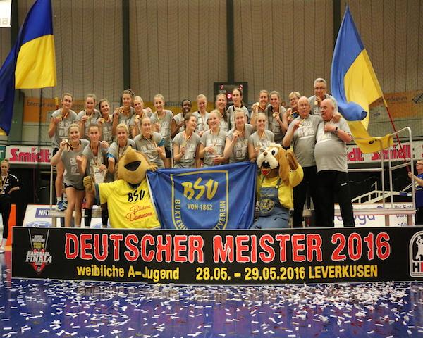 Die A-Jugend des Buxtehuder SV: Deutscher Meister 2016.