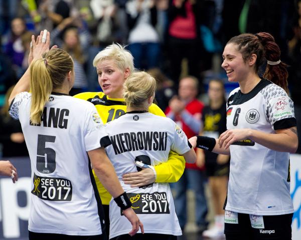 Die deutsche Frauen-Nationalmannschaft startet am Sonntag gegen die Niederlande in die EM