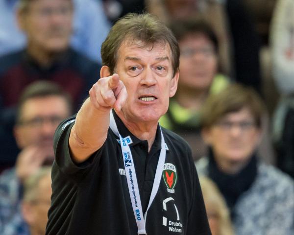 Füchse-Trainer Velimir Petkovic kann in Erlangen auf den neuverpflichteten Drasko Nenadic zurückgreifen. Er ist optimistisch: "Mit dem Löwen-Spiel haben wir unser Selbstvertrauen nochmal gepusht, jetzt wollen wir weiter oben angreifen."