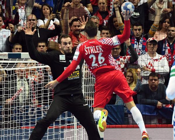 Vladimir Cupara - Serbien Manuel Strlek - Kroatien EURO2018 CRO-SRB