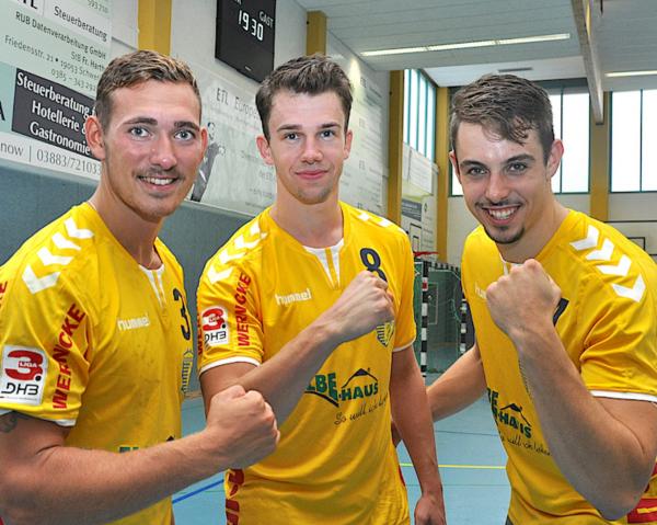 Lutz Weßeling (Mitte) bildet mit Mathias Mark Pedersen(l.) und Jan Grolla bei den Mecklenburger Stieren das Kapitänstrio. 