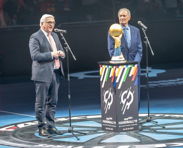 Frank-Walter Steinmeier und Hassan Moustafa eröffneten die Weltmeisterschaft 2019