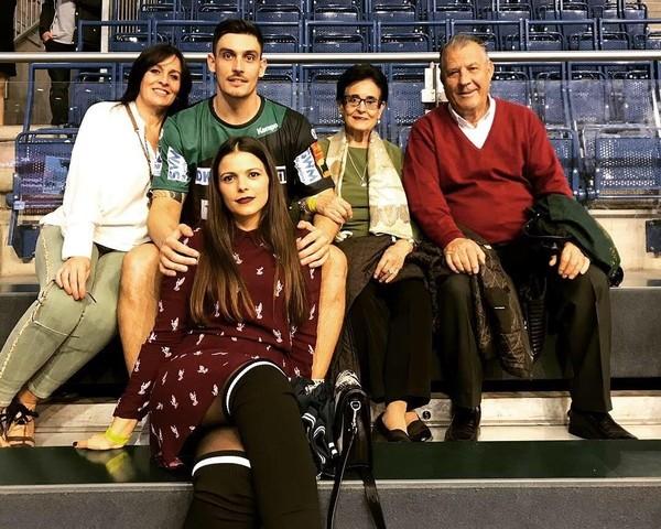 Ignacio Plaza Jimenez - SC Magdeburg mit Familie