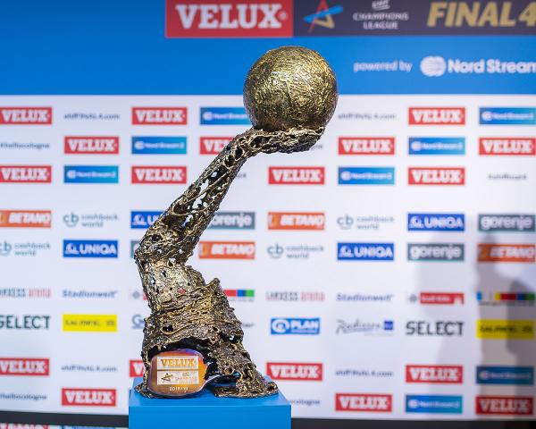 Wer holt sich die Trophäe in der EHF Champions League? 