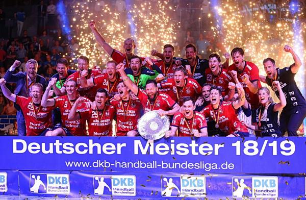 Die SG Flensburg-Handewitt hatte letzte Saison nach 34 Spieltagen den Titel sicher, der THW Kiel diese Spielzeit nach 26 und der Meister 2020/21 wird nach 38 Spieltagen feststehen