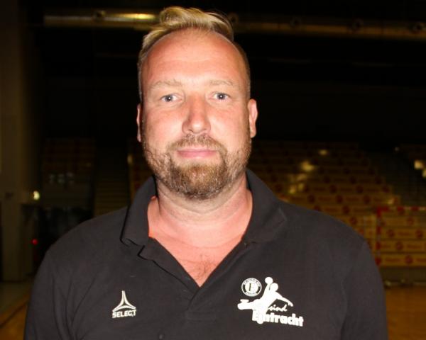 Eintracht-Coach Jürgen Bätjer