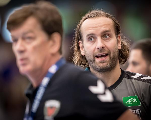 Silvio Heinevetter (Hintergrund) wird Velimir Petkovic auch gegen Kiel fehlen