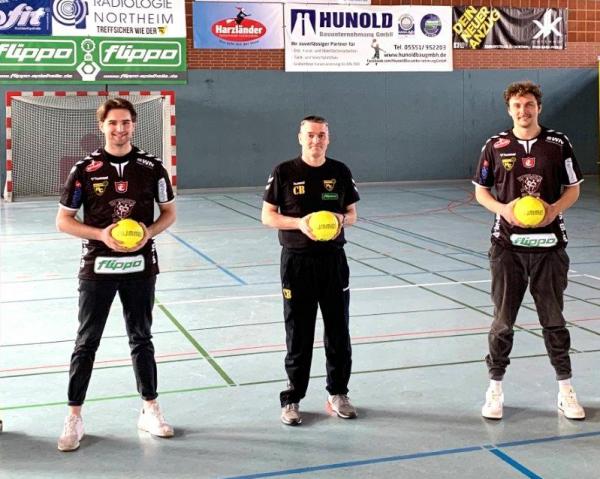 Raffael Pogadl, Trainer Carsten Barnkothe und Malte Sültmann