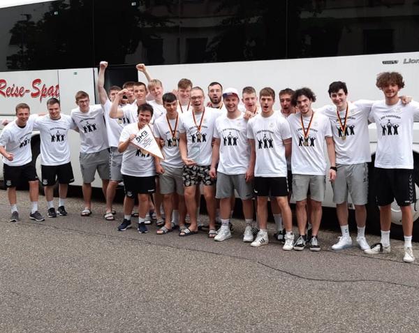 Die A-Jugend des SC Magdeburg gewann den DHB-Pokal. 