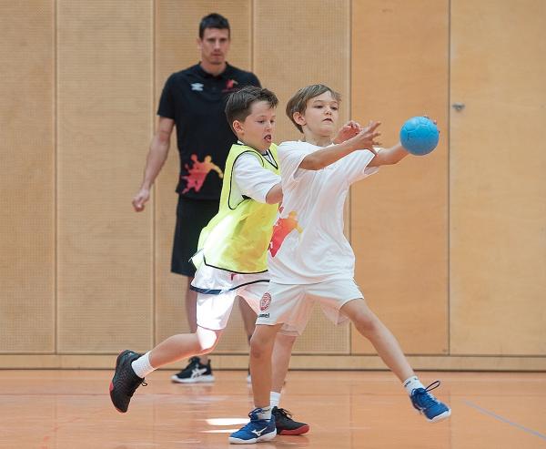 Learn Handball will Trainer:innen im Kinder- und Jugendhandball neue Impulse geben. 