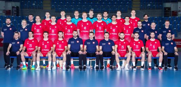 Polen - Teamfoto  - EHF EURO 2022