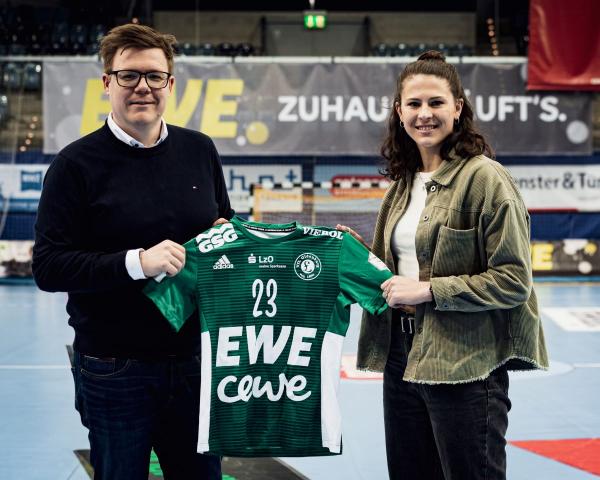 Manager Andreas Lampe and Sophie Fasold