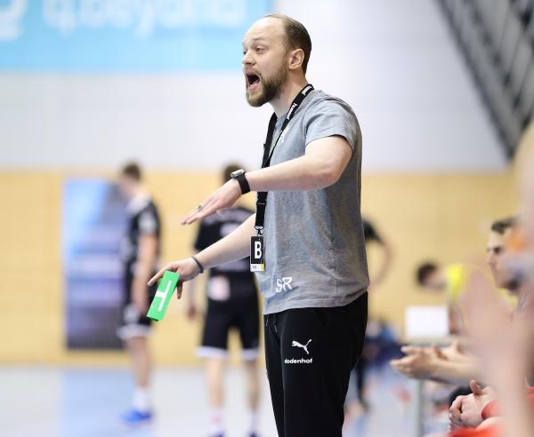 HSV-Coach Sven Rusbült