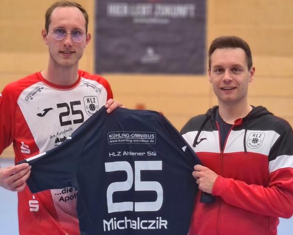 Marvin Michalczik (links), HLZ Ahlener SG, 3. Liga