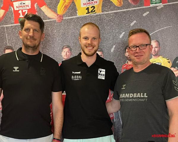 Trainer Daniel Kubes, Lucas Firnhaber und Geschäftsführer Matthias Stroot