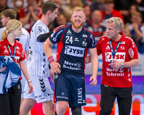 Hendrik Pekeler had already apologized to Jim Gottfridsson after the foul and talked to the Flensburg player again after the match.