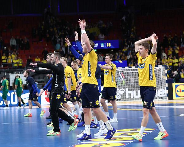 Schweden jubelt nach dem deutlichen Sieg gegen Uruguay.