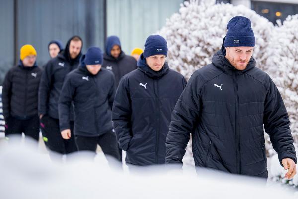 Deutschland heute Vormittag beim Spaziergang vor dem Spiel gegen die Niederlande im Schnee