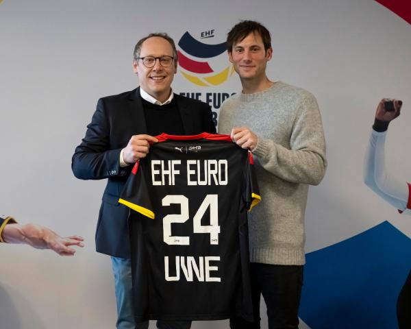 Uwe Gensheimer ist Botschafter für die EHF EURO 2024.