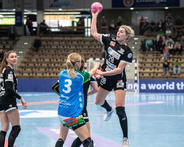 Marleen Kadenbach und Regensburg werden gegen Göppingen in die neue Saison starten.