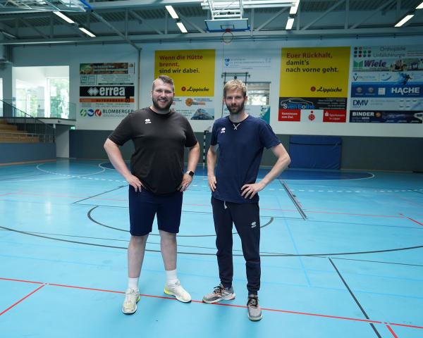 Jugendkoordinator Timon Döring und A-Jugendtrainer Ruben Voßhans.
