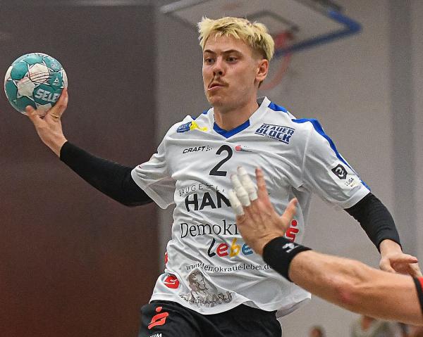 Jan-Eric Ritter und die HSG Hanau starteten mit einem Sieg in die neue Saison der 3. Handball Liga.